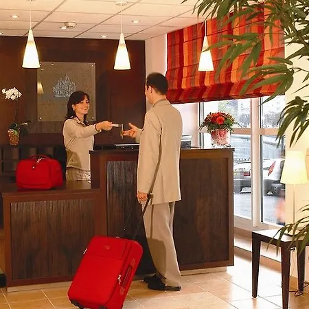 Saint Jean Apartmanhotel 2*