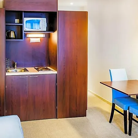 Lejlighedshotel Saint Jean 2*
