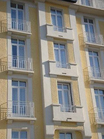 Apart Otel Saint Jean 2*